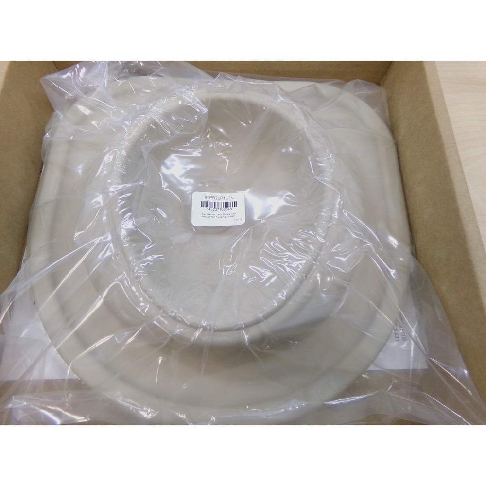 Pet Comfort by Weather Tech Tan with 16oz BPA Free Plastic Bowl‎ 3" High & Mat - Picture 3 of 8